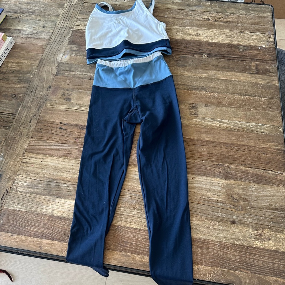 Cute athletic set by Strut This Size Small/Large